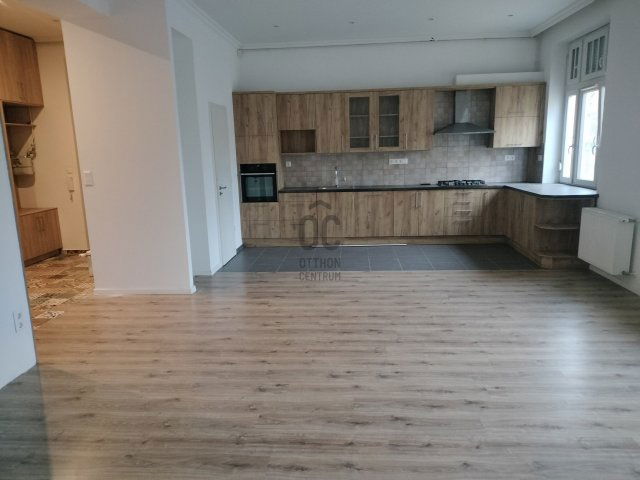 Kiadó téglalakás, albérlet, Győrött 240 E Ft / hó, 4 szobás