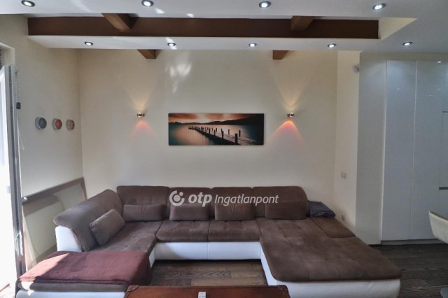 Eladó téglalakás, Budapesten, V. kerületben 165 M Ft, 3 szobás