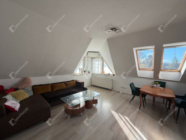 Eladó téglalakás, Győrött 72.9 M Ft, 4 szobás