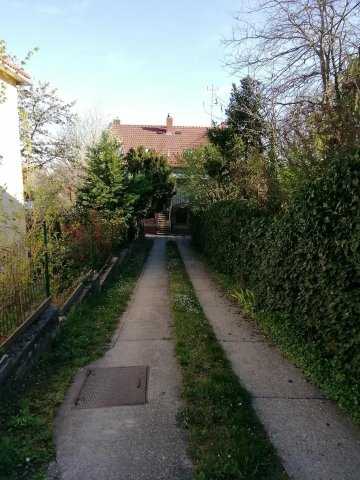 Eladó ikerház, Pécsett, Tiborc utcában 69.9 M Ft, 5 szobás