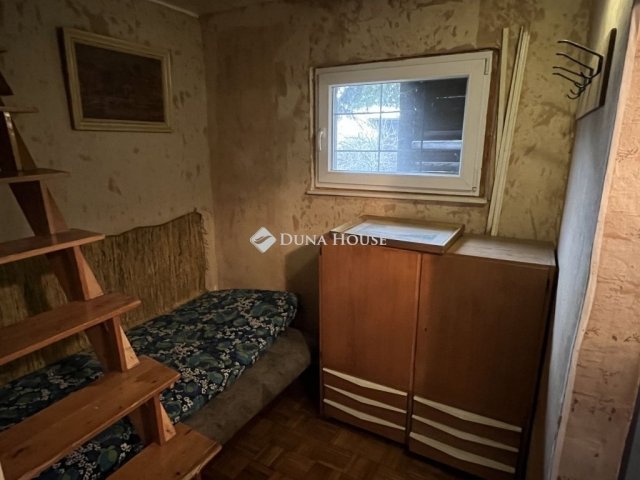 Eladó nyaraló, Gárdonyban 39 M Ft, 4 szobás
