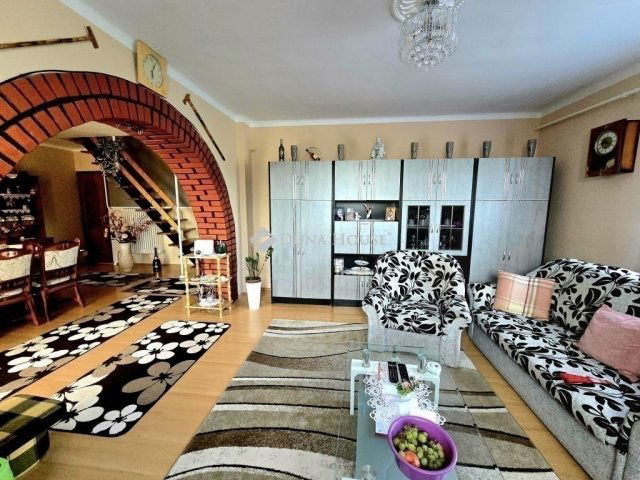 Eladó családi ház, Kővágószőlősön 82.9 M Ft, 4+2 szobás