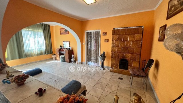 Eladó családi ház, Ugodon 42.5 M Ft, 3 szobás