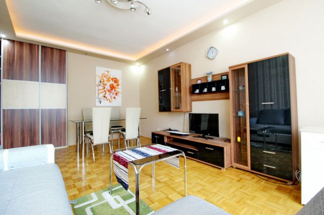 Kiadó téglalakás, albérlet, Debrecenben 180 E Ft / hó, 2 szobás