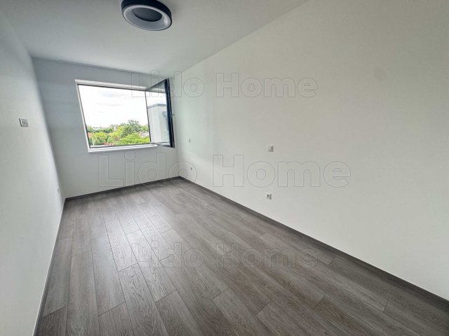 Kiadó téglalakás, albérlet, Győrött 303 E Ft / hó, 3 szobás