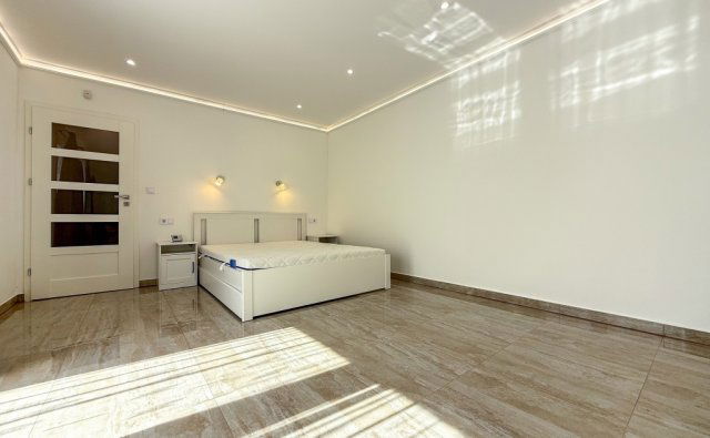 Eladó családi ház, Miskolcon 190 M Ft, 5 szobás