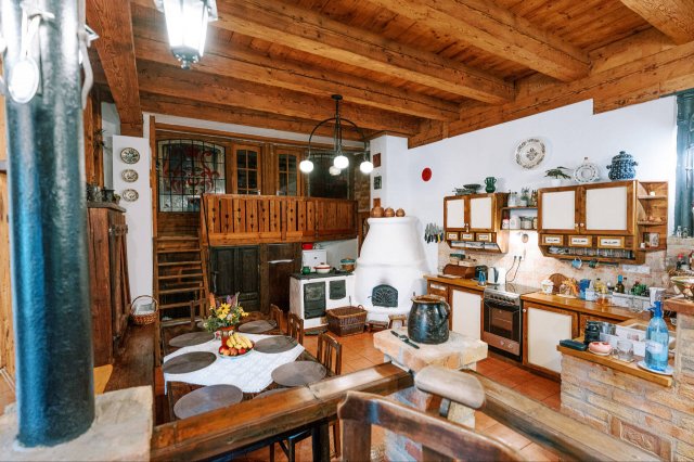 Eladó mezogazdasagi ingatlan, Naszályon 249 M Ft, 4 szobás