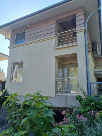 Eladó családi ház, Siófokon 399.9 M Ft, 5 szobás