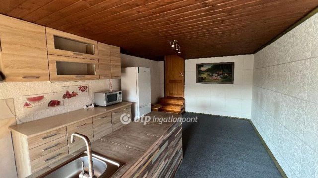 Eladó nyaraló, Egerben 29.9 M Ft, 3 szobás / költözzbe.hu