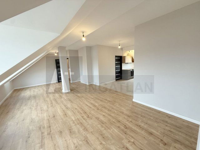 Eladó téglalakás, Szegeden 80 M Ft, 2 szobás