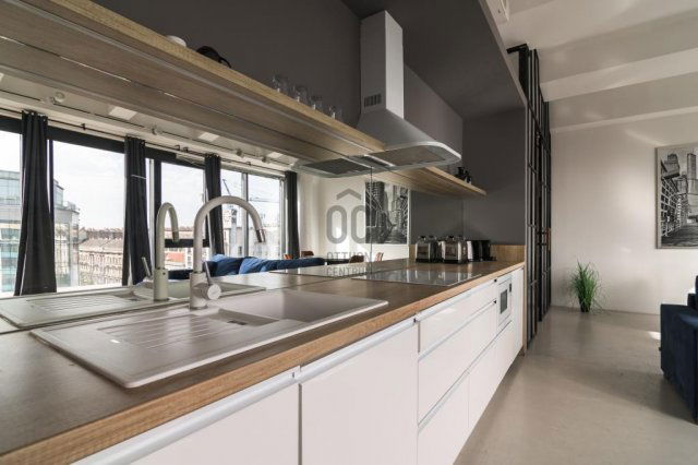 Eladó téglalakás, Budapesten, V. kerületben 218 M Ft, 2 szobás