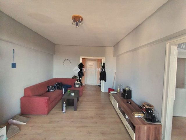 Eladó téglalakás, Szombathelyen 43 M Ft, 3 szobás