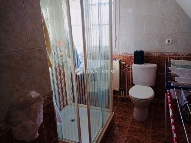 Eladó családi ház, Gödön 140 M Ft, 3 szobás