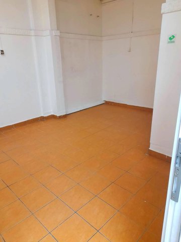 Kiadó üzlethelyiség, Ózdon 50 E Ft / hó / költözzbe.hu