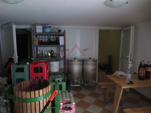 Eladó családi ház, Mosonszentmiklóson 21.8 M Ft, 2 szobás