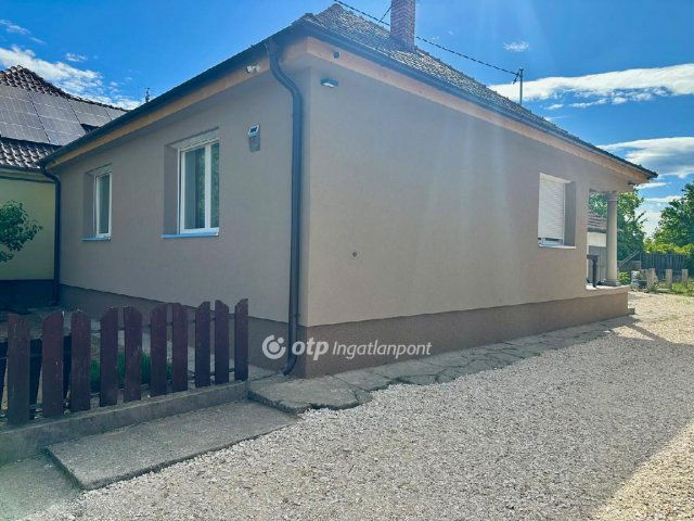 Eladó családi ház, Albertirsán 84.99 M Ft, 2 szobás