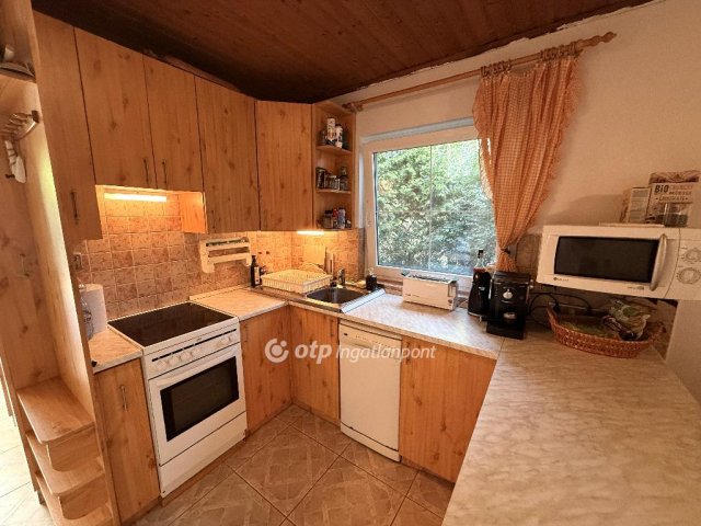 Eladó családi ház, Velencén 78.9 M Ft, 2+1 szobás