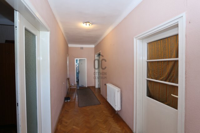 Eladó családi ház, Mogyoródon 64.99 M Ft, 4 szobás