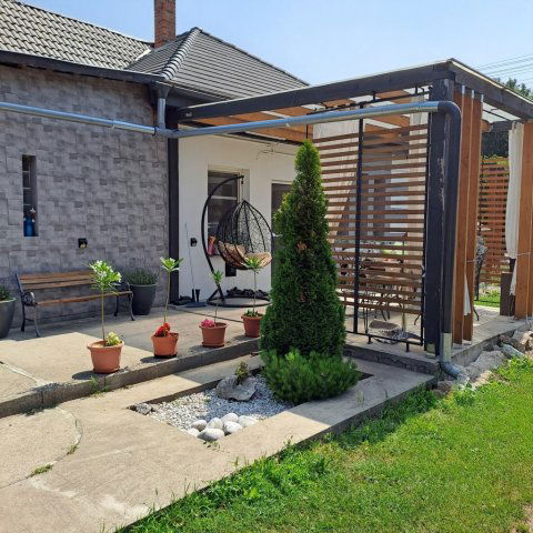 Eladó családi ház, Velencén 158 M Ft, 5 szobás