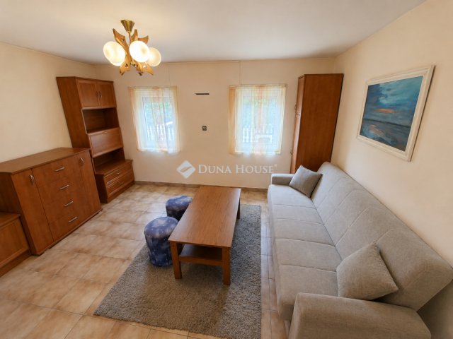 Eladó családi ház, Szegeden 54 M Ft, 4 szobás