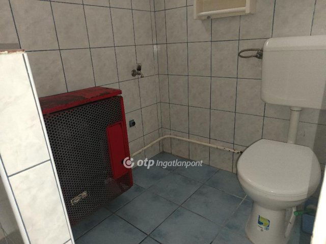 Eladó családi ház, Tökölön 45 M Ft, 2 szobás