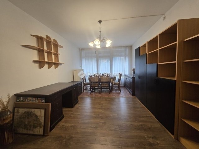 Eladó panellakás, Pécsett 47.99 M Ft, 2 szobás