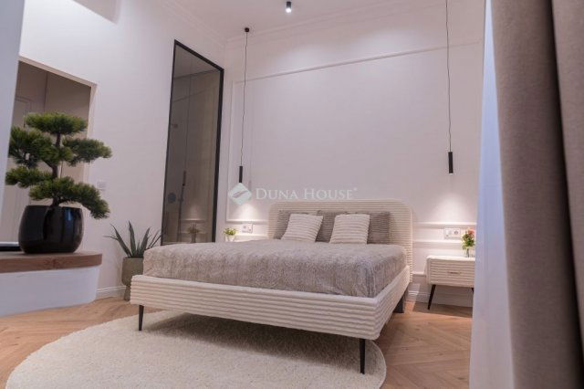 Eladó téglalakás, Budapesten, VIII. kerületben 159.9 M Ft