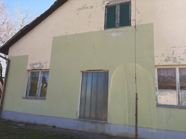 Kiadó üzlethelyiség, Jászjákóhalmán 150 E Ft / hó