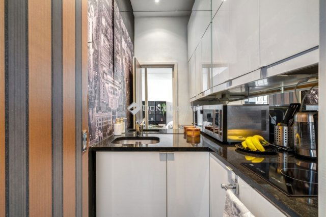 Eladó téglalakás, Budapesten, V. kerületben 129 M Ft, 1 szobás