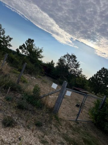 Eladó telek, Kőszárhegyen 16 M Ft / költözzbe.hu