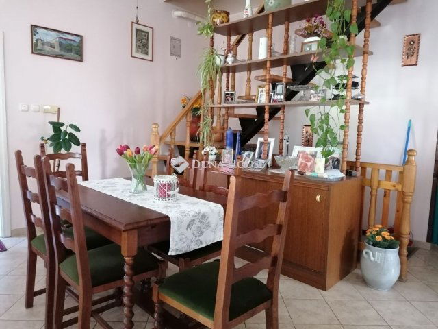 Eladó családi ház, Siklóson 115 M Ft, 3 szobás