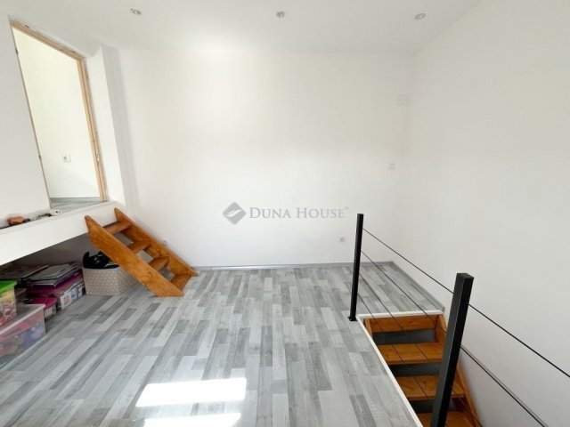 Eladó téglalakás, Budapesten, XX. kerületben 34.9 M Ft, 3 szobás