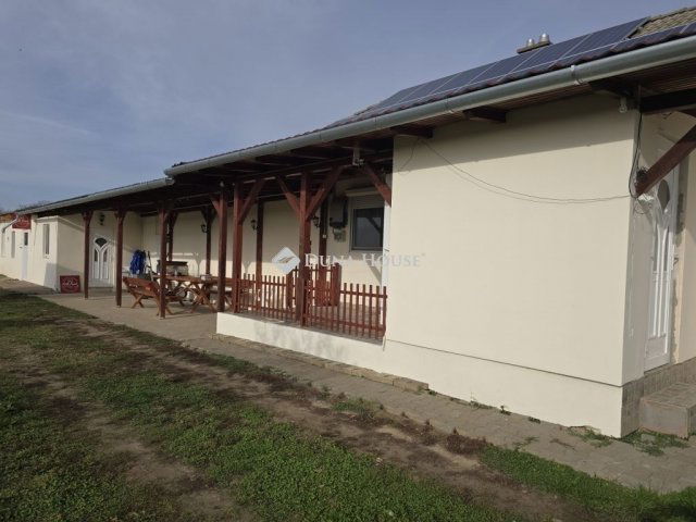 Eladó családi ház, Görcsönyben 79.9 M Ft, 3+2 szobás