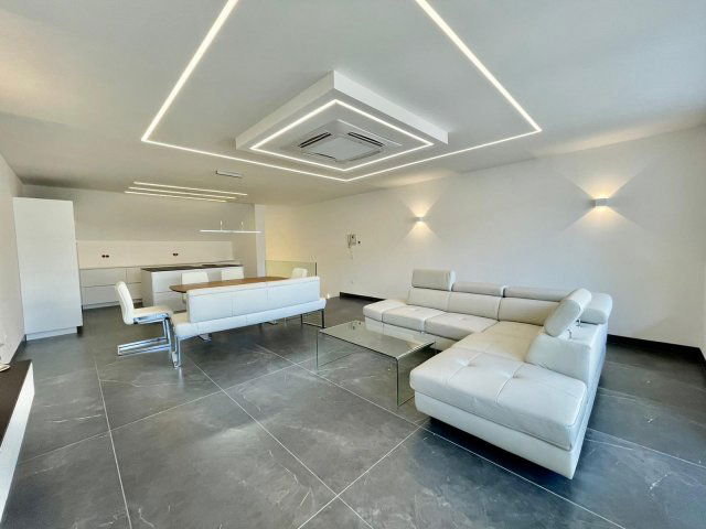 Eladó téglalakás, Budapesten, V. kerületben 215 M Ft, 2 szobás