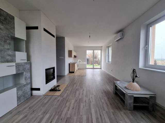 Eladó családi ház, Dunakilitin 69.375 M Ft, 3 szobás