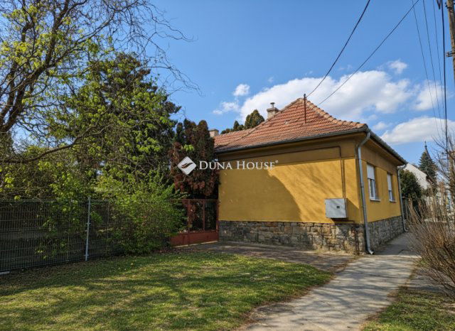 Eladó családi ház, Keszthelyen, Sopron utcában 99 M Ft, 3 szobás