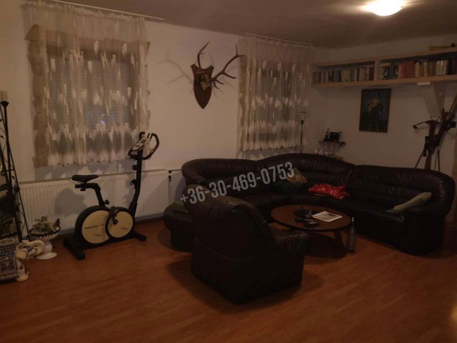 Eladó családi ház, Szandán 58 M Ft, 5+1 szobás