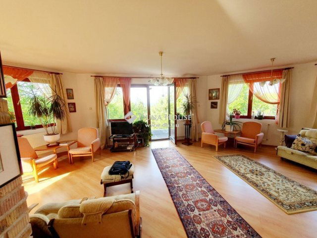 Eladó családi ház, Veresegyházon 149.9 M Ft, 2 szobás