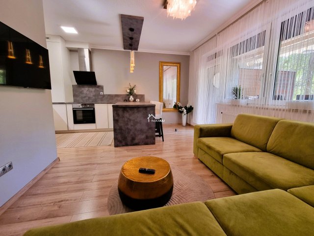 Eladó téglalakás, Mosonmagyaróváron 75 M Ft, 2 szobás