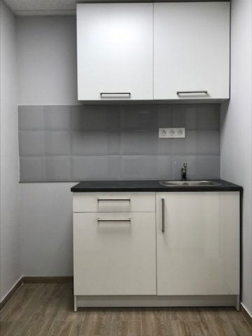 Eladó üzlethelyiség, Budapesten, XVI. kerületben 38 M Ft