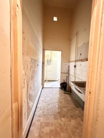 Eladó téglalakás, Budapesten, IX. kerületben, Kálvin téren