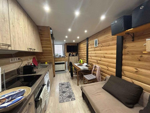 Eladó téglalakás, Budapesten, VI. kerületben, Jókai utcában