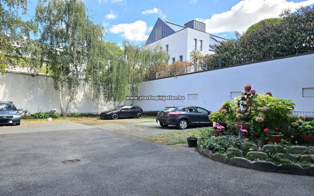 Eladó garázs, Budapesten, IV. kerületben 3.6 M Ft