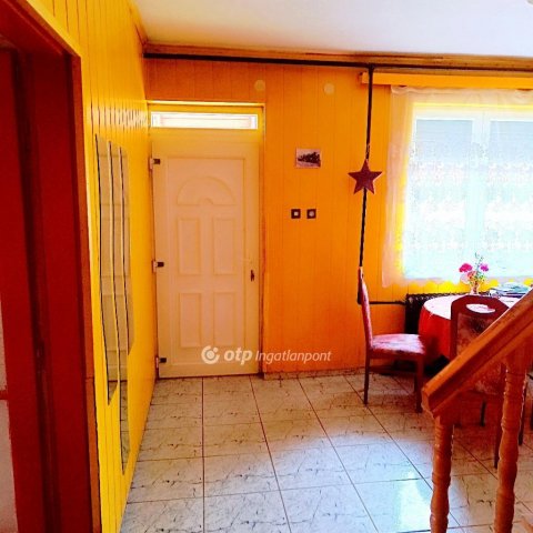 Eladó családi ház, Darányban 39.9 M Ft, 5 szobás