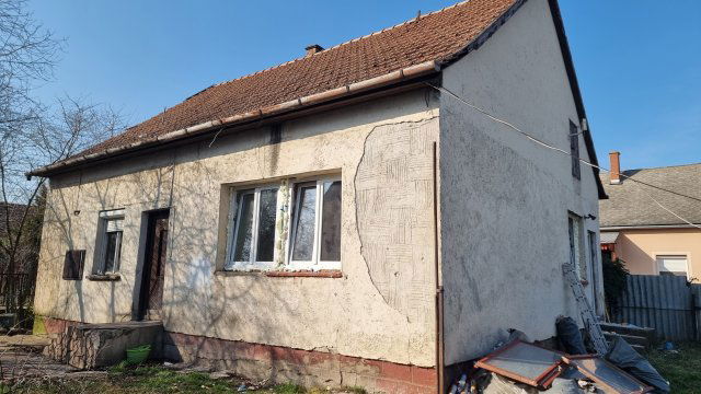 Eladó családi ház, Püspökladányban 1.3 M Ft, 2 szobás