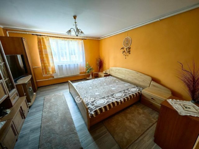 Eladó családi ház, Kunhegyesen 14 M Ft, 2 szobás