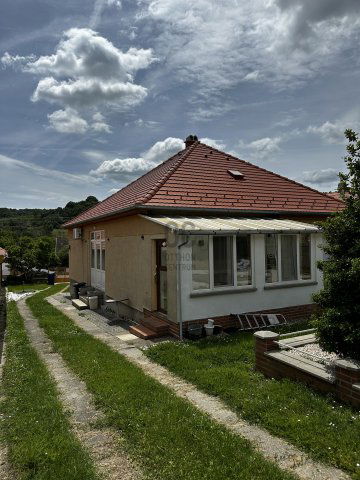 Eladó családi ház, Mecseknádasdon 66.9 M Ft, 4 szobás