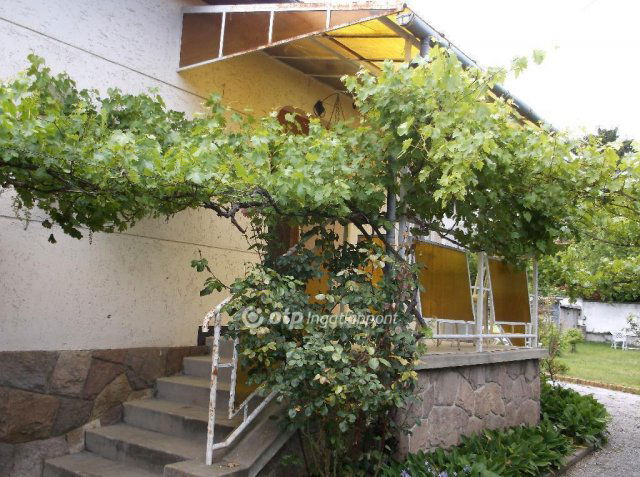 Eladó családi ház, Gyöngyösön 79.2 M Ft, 3 szobás