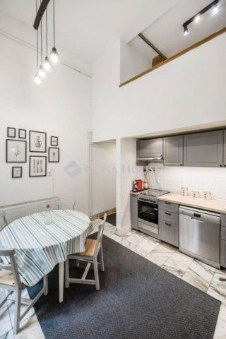 Eladó téglalakás, Budapesten, VI. kerületben 115 M Ft