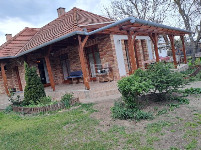 Eladó családi ház, Hévízgyörkön 115 M Ft, 3 szobás